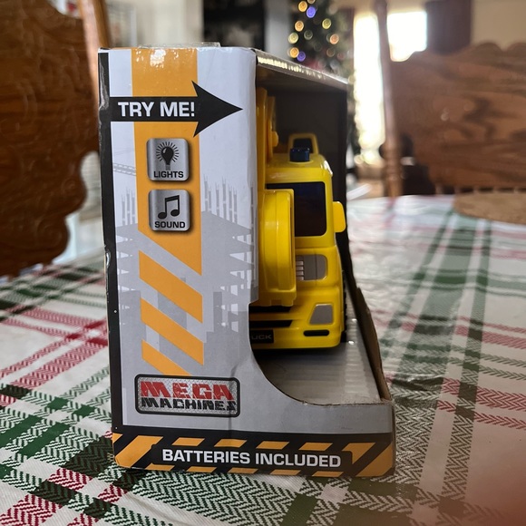 Construction Vehicles City Agency Track 1:20 Scale - Picture 4 of 7